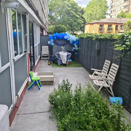 Cosy London Apartment In Waynflete Square